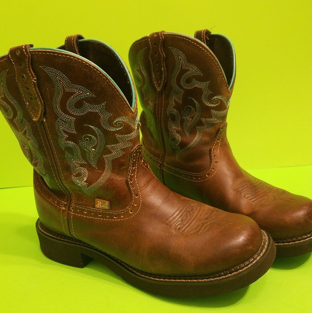 Womens Justin Cowboy Boots